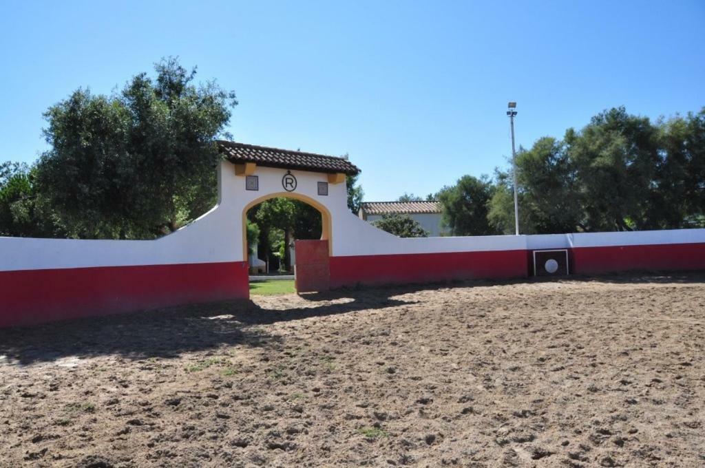 El Rocio 1 Gites Equestre Saintes-Maries-de-la-Mer Exteriör bild